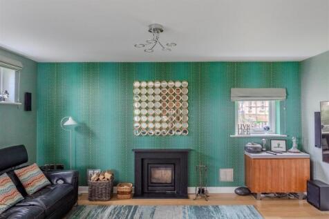 Second_Lounge_2[1].jpg