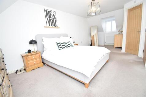 Bed 1.JPG