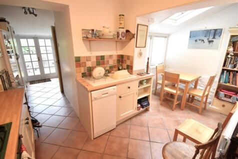 Kitchen .JPG