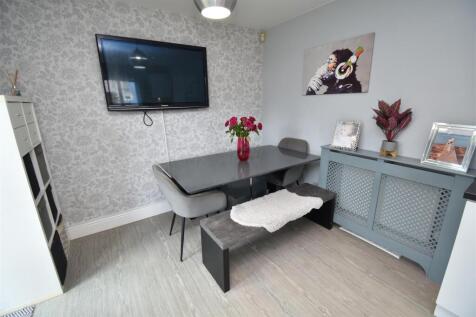 Dining Space.JPG