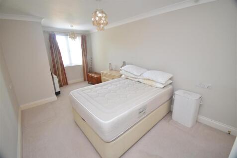 Bedroom.JPG