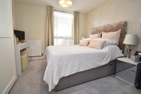 Master bedroom.JPG