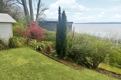 saltings garden 2.jpg