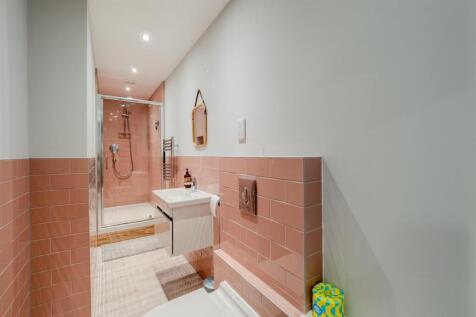 En-suite .jpg