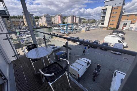 balcony.jpeg