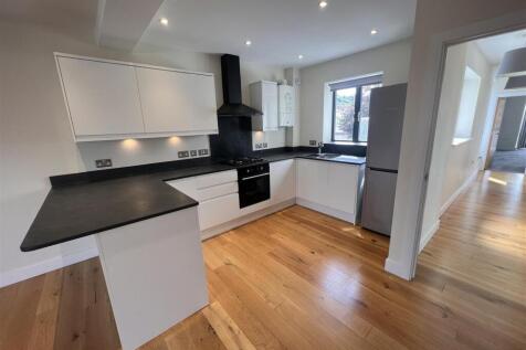 kitchen 2 .jpeg