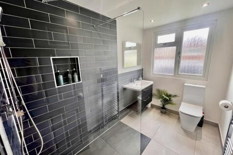 Bathroom .jpeg