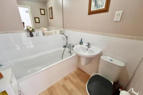 Bathroom.jpeg