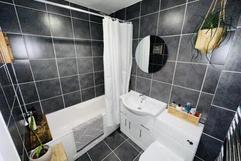 Bathroom.jpeg