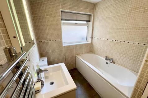 Bathroom.jpeg