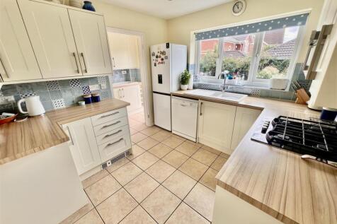 Kitchen.jpeg