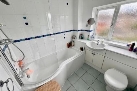 Bathroom.jpeg