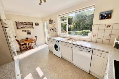 Kitchen.jpeg