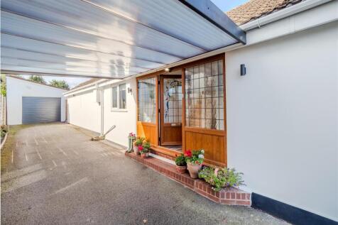 Carport.jpg