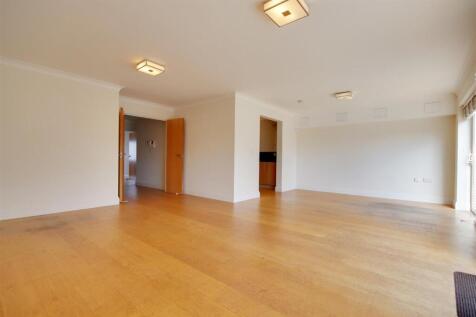 Living room 2.jpg