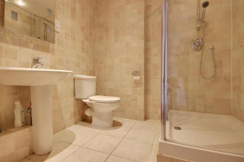 Bathroom.jpg