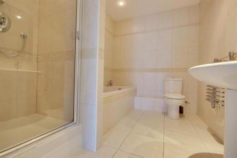 Ensuite.jpg
