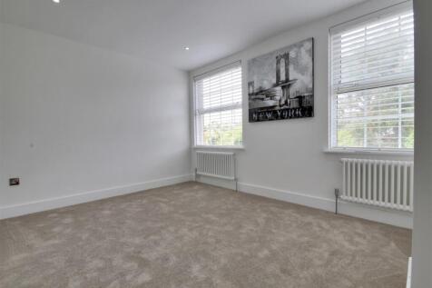Bedroom 4.jpg