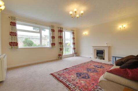 Living Room.jpg