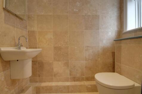 Shower Room.jpg
