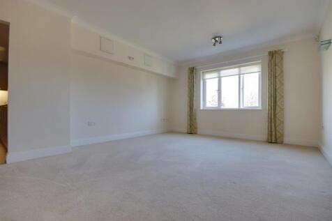 Living room 2.jpg