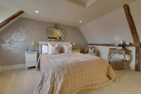 Bedroom 2.jpg