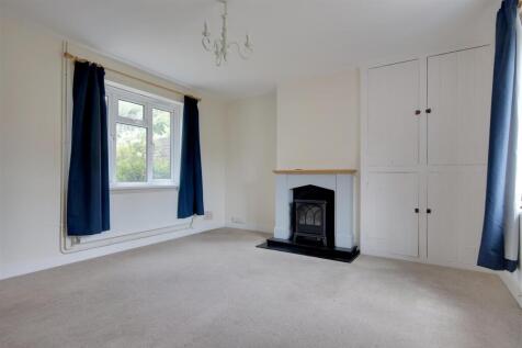 Living room 2.jpg