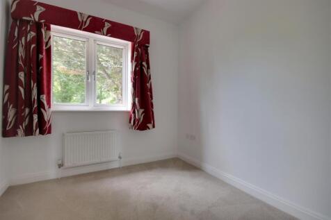 Bedroom 4.jpg