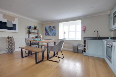 Dining room.jpg