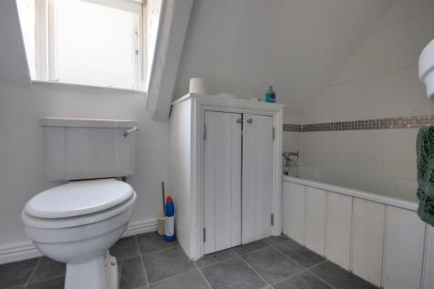 Bathroom.jpg