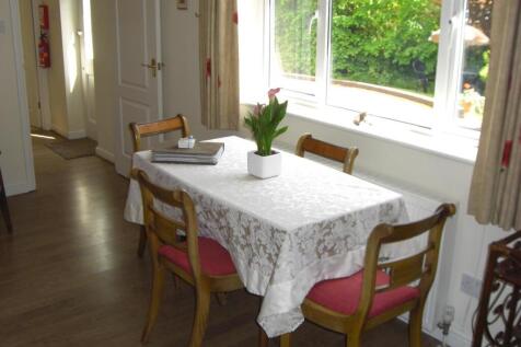 Silk Cottage Dining Table May 2009 010.jpg