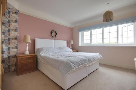 Bedroom 2.jpg