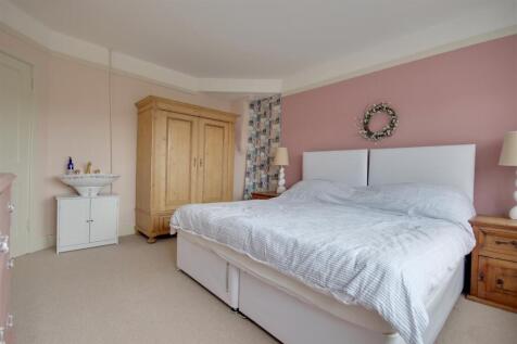 Bedroom 3.jpg