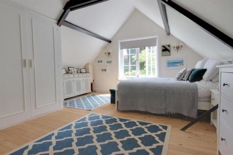 Bedroom 5.jpg