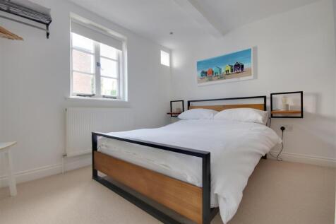 Bedroom.jpg