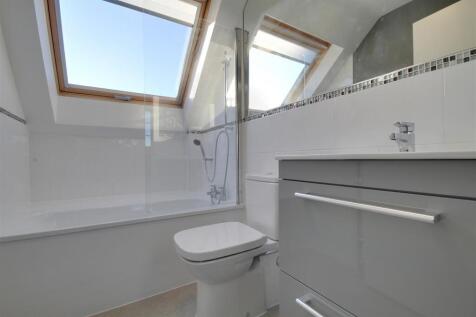 Bathroom.jpg