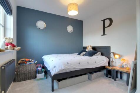 Bedroom 5.jpg