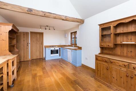 Kitchen dining.jpg