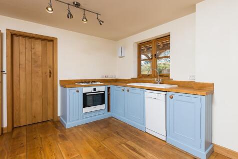 Kitchen area.jpg