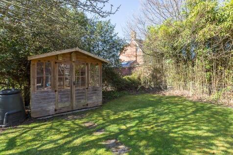 Rear garden 4.jpg