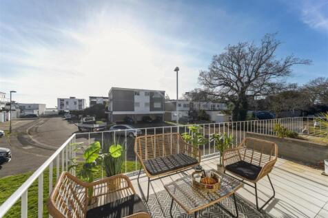 1 Dudsbury Court-19.jpg