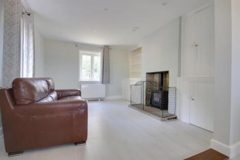 Living room 2.jpg