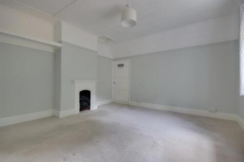 Bedroom 3.jpg