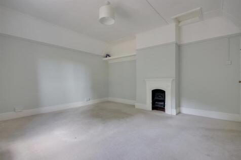 Bedroom 4.jpg