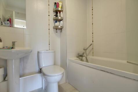 bathroom_lge.jpg