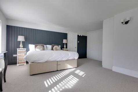 Bedroom 2.jpg