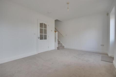 Living room 2.jpg