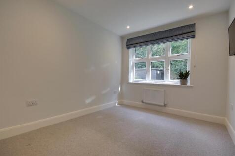 Bedroom 3.jpg