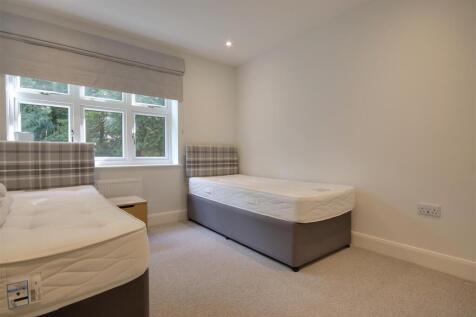 BEdroom 5.jpg