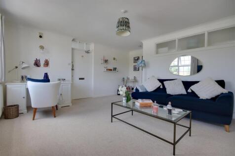 Living room.jpg